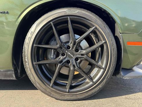 Used 2021 Dodge Challenger R/T w/ Performance Handling Group image 35