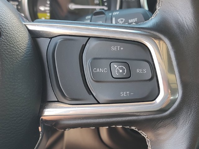 Used 2023 Jeep Wrangler Unlimited Sahara w/ Cold Weather Group AWD/4WD image 21