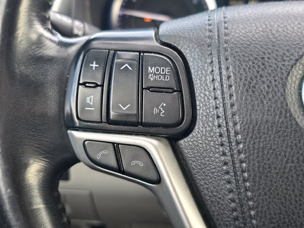 Certified 2019 Toyota Highlander Limited Platinum AWD/4WD image 34