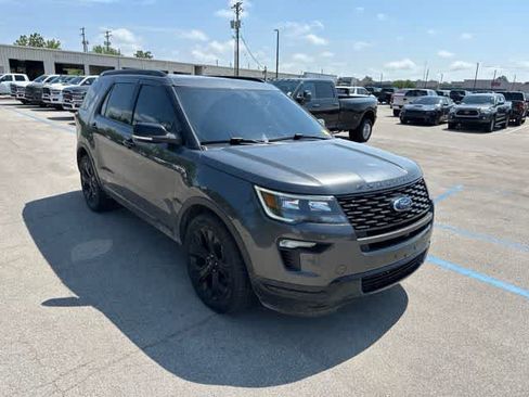 Used 2019 Ford Explorer Sport w/ Equipment Group 401A AWD/4WD image 27