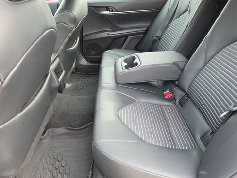 Used 2024 Toyota Camry SE w/ Convenience Package FWD image 12