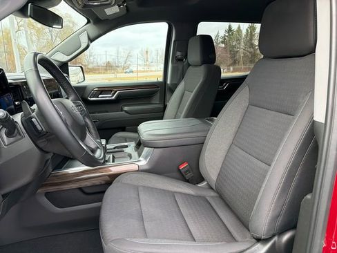 Used 2023 Chevrolet Silverado 1500 LT Trail Boss w/ Convenience Package II image 13