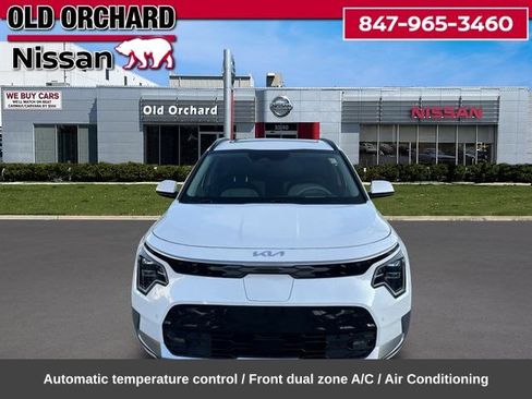 Used 2023 Kia Niro Wave FWD image 2