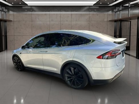 Used 2018 Tesla Model X 100D AWD/4WD image 5