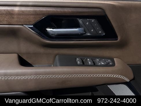 New 2026 GMC Yukon Denali Ultimate AWD/4WD image 21