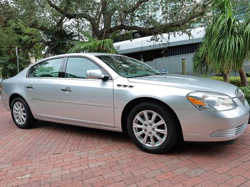 Used 2009 Buick Lucerne CX FWD image 1