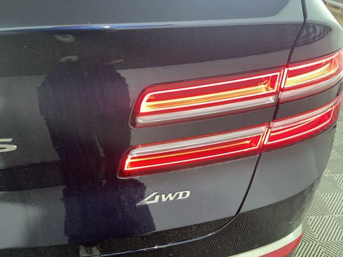 Used 2025 Genesis GV80 2.5T Standard image 12