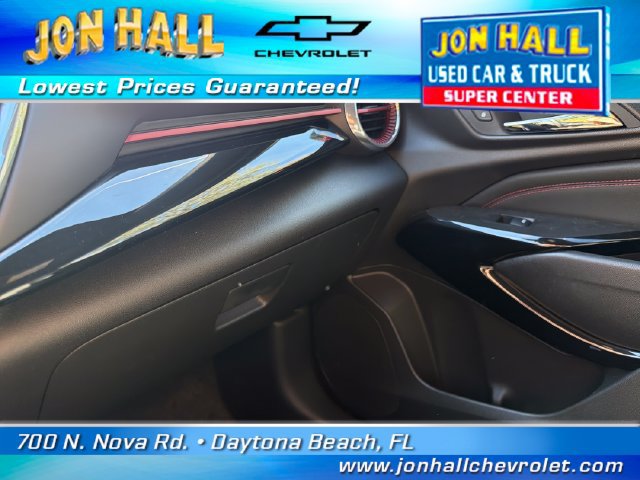 Used 2025 Chevrolet Trax RS w/ Sunroof Package FWD image 25