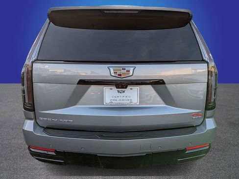 Certified 2025 Cadillac Escalade ESV Sport Platinum AWD/4WD image 4