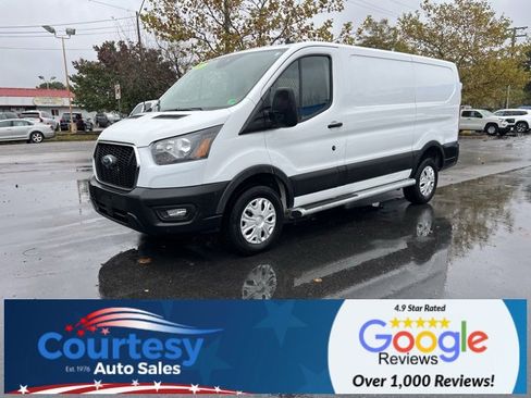 Used 2024 Ford Transit 250 Low Roof w/ Exterior Upgrade Package image 3
