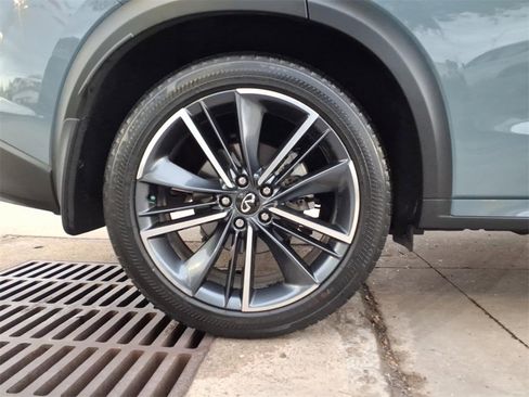 Used 2024 INFINITI QX50 Sport image 19