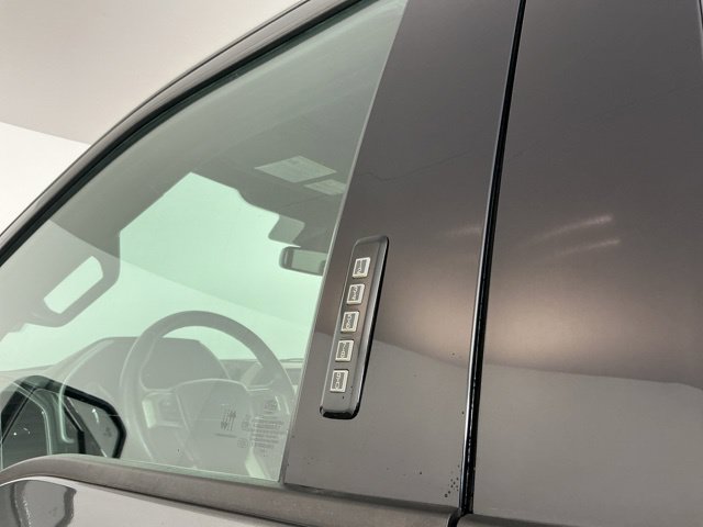 Used 2020 Ford F150 Lariat w/ Equipment Group 502A Luxury AWD/4WD image 10