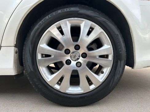 Used 2011 Toyota Avalon FWD image 28