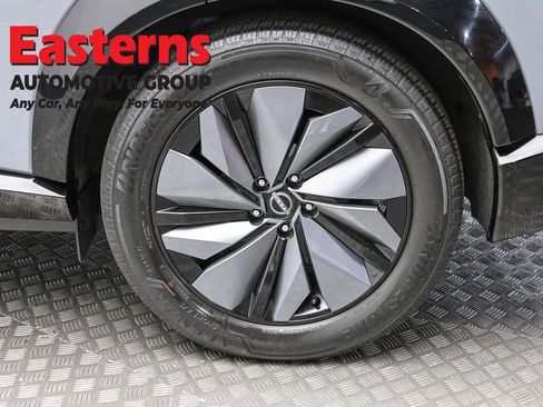 Used 2023 Nissan Ariya FWD image 8