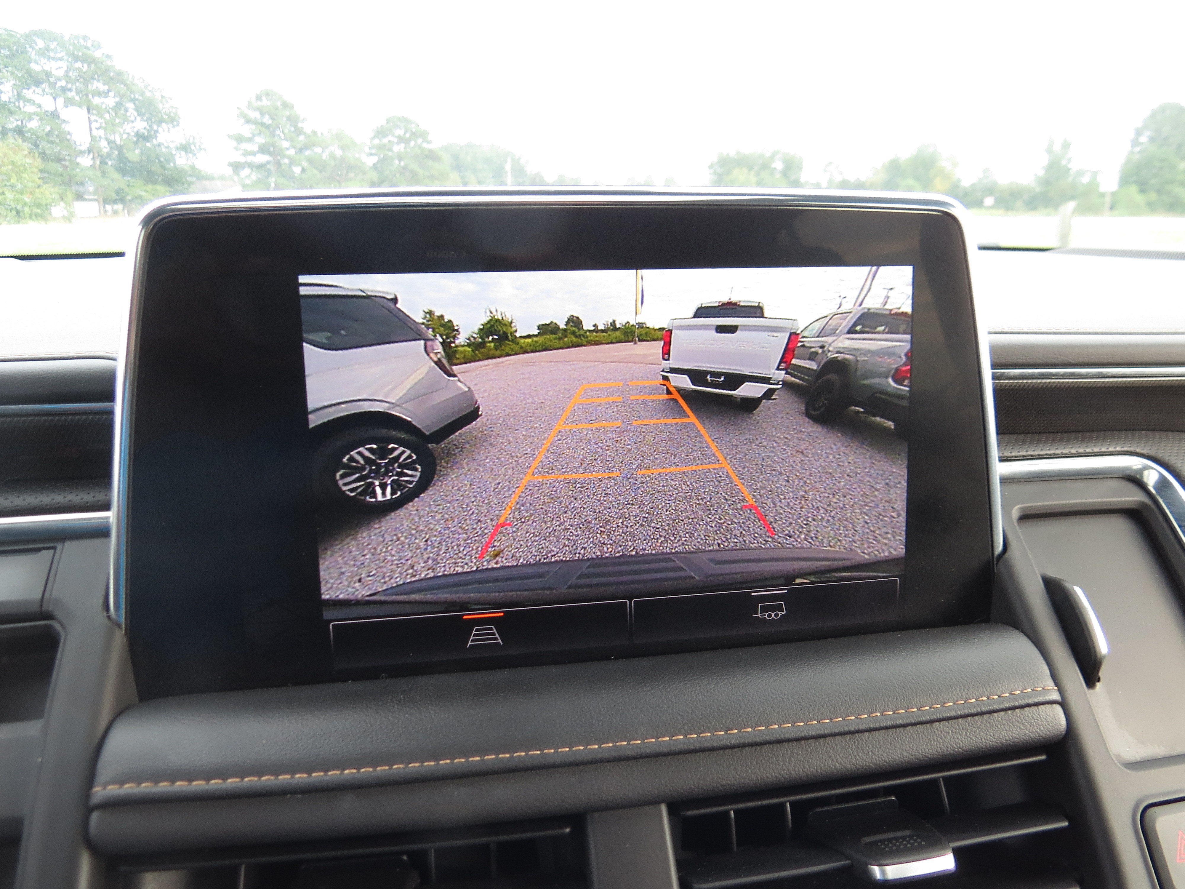 Used 2023 GMC Yukon AT4 AWD/4WD image 27