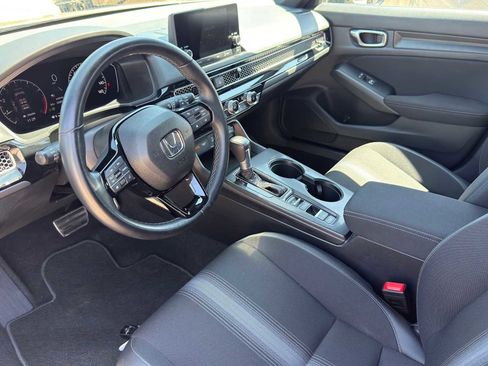 Used 2025 Honda Civic Sport image 8