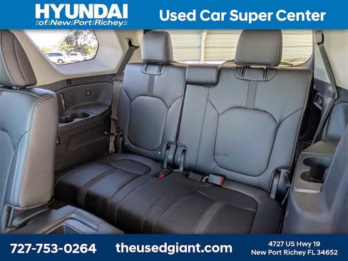 Used 2025 Honda Pilot EX-L image 14