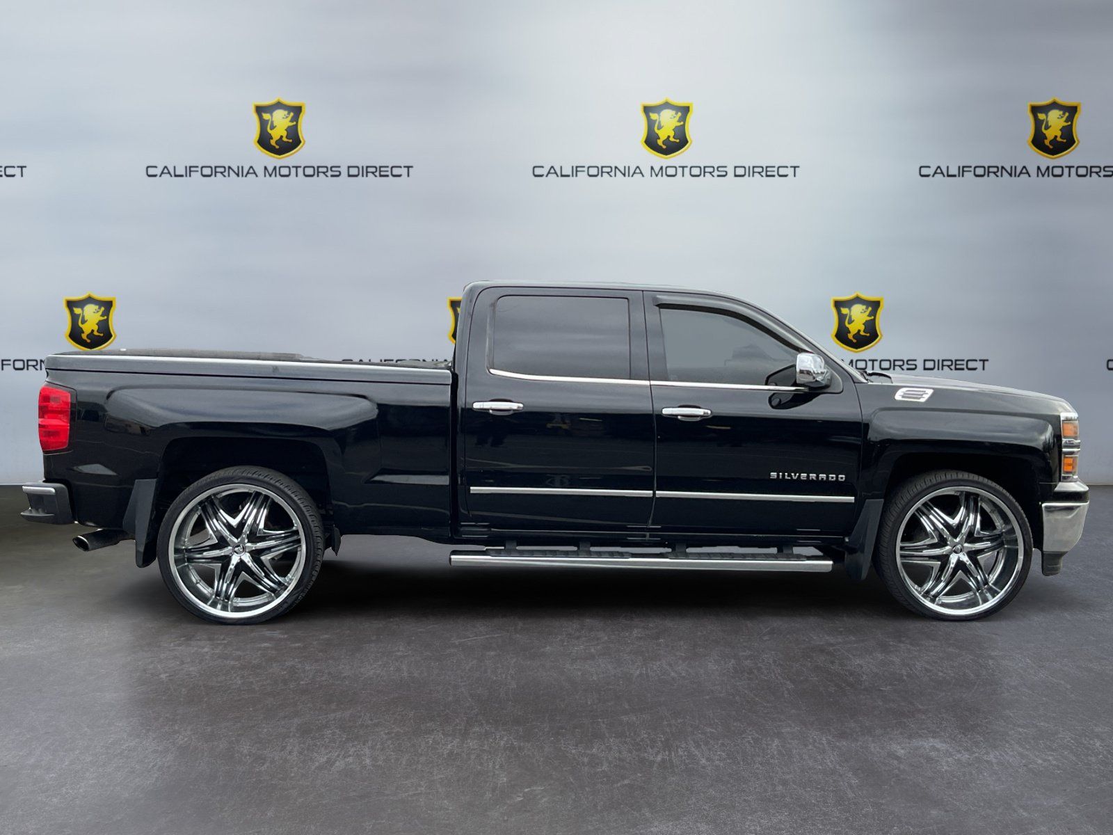 Used 2015 Chevrolet Silverado 1500 LT w/ LT Convenience Package RWD image 4