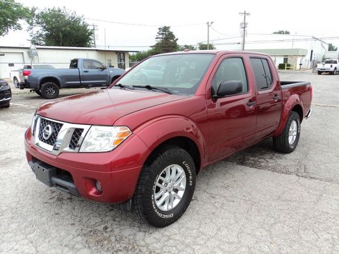 Used 2014 Nissan Frontier SV w/ SV Value Truck Package RWD image 1