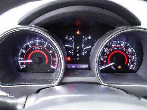 Used 2013 Toyota Highlander Plus w/ Cold Weather Pkg image 9