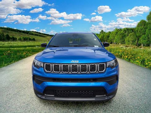 Certified 2025 Jeep Compass Sport AWD/4WD image 8