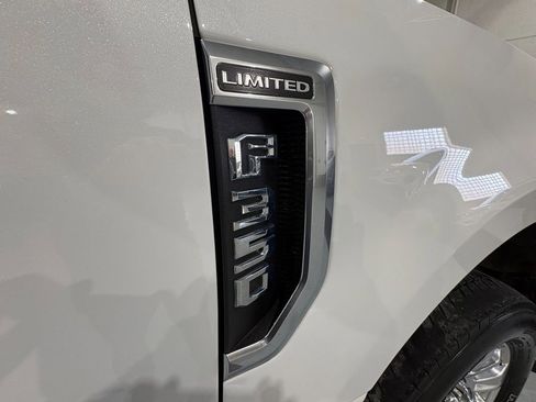Used 2022 Ford F350 Limited w/ Snow Plow Prep Package image 51