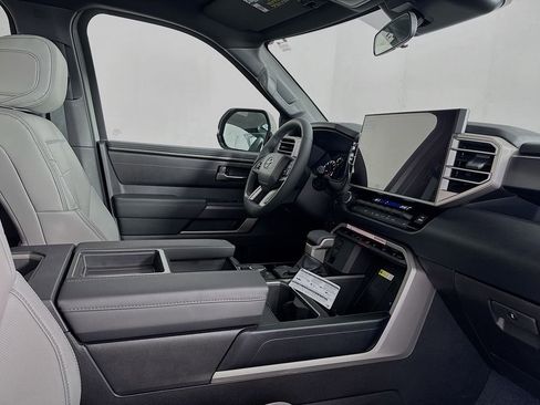 New 2026 Toyota Tundra SR5 image 33