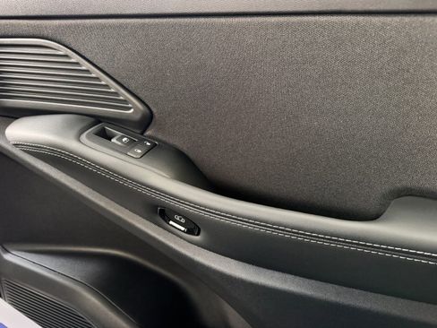 New 2026 Jeep Cherokee Laredo AWD/4WD image 27