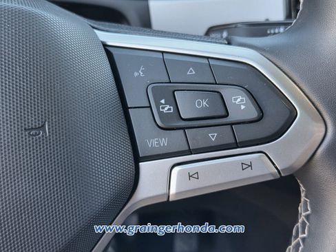 Used 2022 Volkswagen Atlas Cross Sport SE image 25