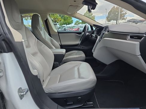 Used 2015 Tesla Model S 85D image 21
