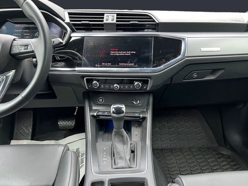 Used 2024 Audi Q3 2.0T Premium Plus AWD/4WD image 11