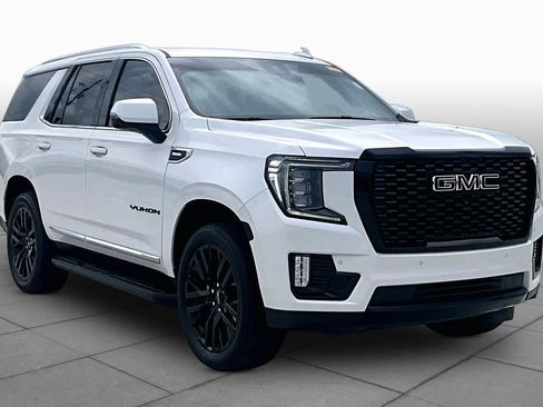Used 2024 GMC Yukon SLT w/ SLT Luxury Package RWD image 3