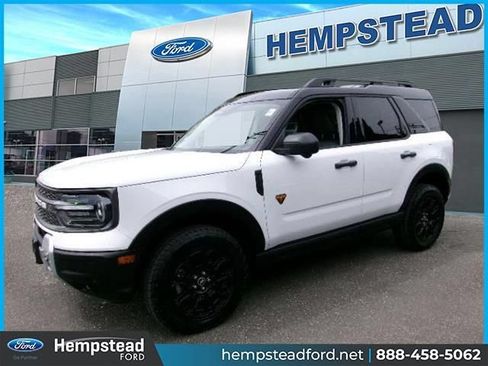 Certified 2025 Ford Bronco Sport Badlands AWD/4WD image 1