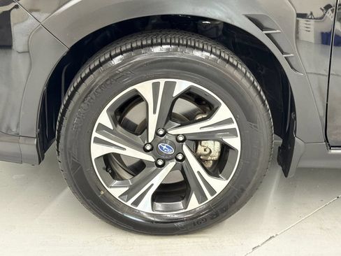 Certified 2025 Subaru Crosstrek 2.5i Premium AWD/4WD image 12
