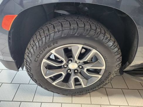 Used 2021 Chevrolet Tahoe LT w/ LT Signature Package RWD image 7