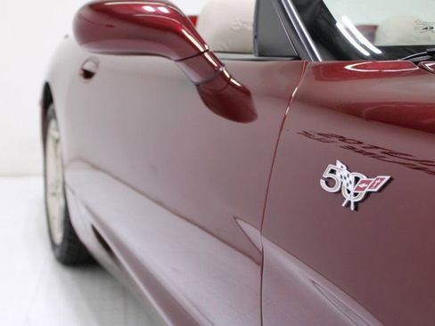 Used 2003 Chevrolet Corvette 50th Anniversary Edition w/ Preferred Equipment Group1 image 23