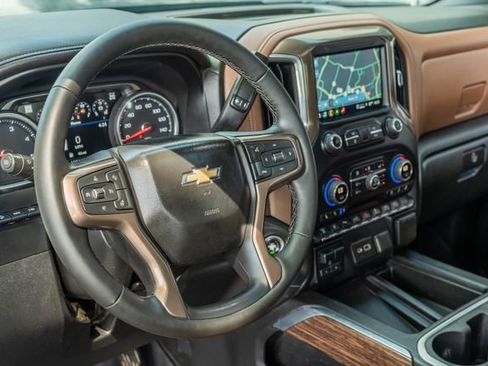 Used 2022 Chevrolet Silverado 3500 High Country image 24