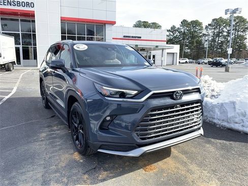 Used 2024 Toyota Grand Highlander MAX Platinum image 2