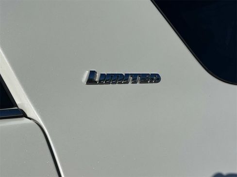 Used 2021 Toyota 4Runner Limited image 15