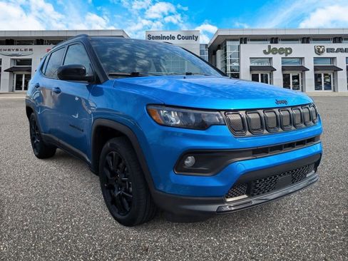 Certified 2022 Jeep Compass Altitude image 2