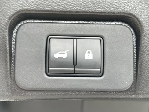 Certified 2023 Nissan Rogue SL w/ SL Premium Package FWD image 12