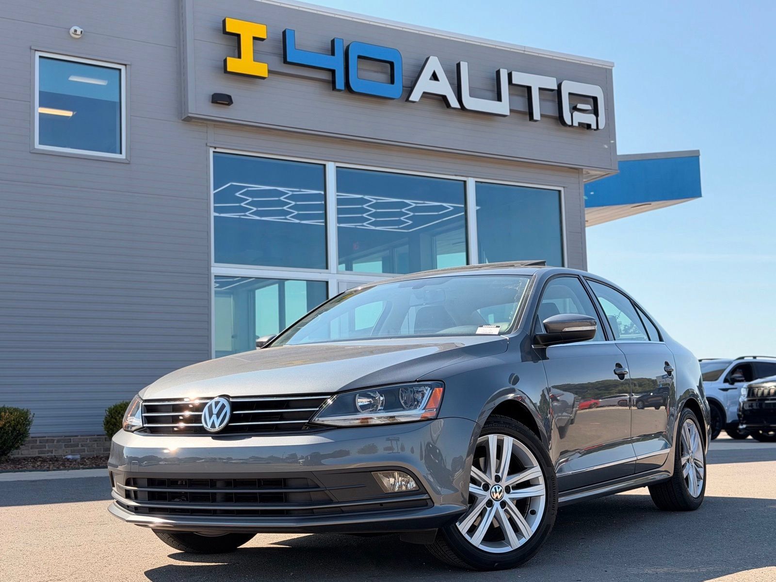 Used 2017 Volkswagen Jetta SEL Premium FWD image 1