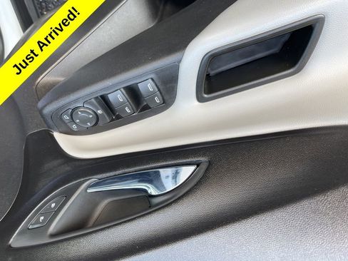 Used 2020 Chevrolet Equinox LS image 19