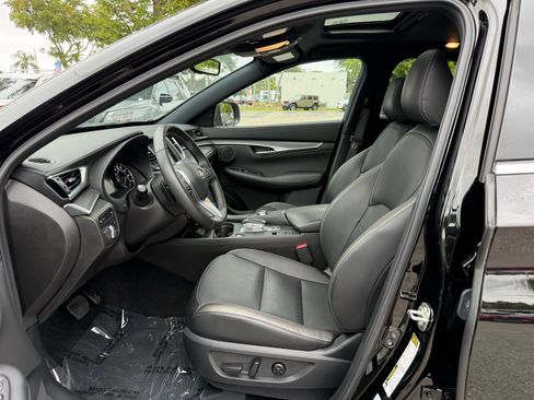 Used 2025 INFINITI QX55 Luxe AWD/4WD image 10