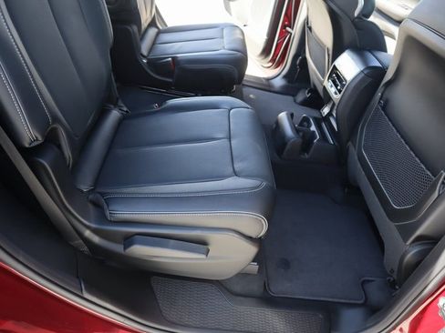 New 2025 Jeep Grand Cherokee L Overland w/ Luxury Tech Group IV image 16