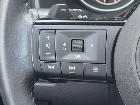 Used 2023 Nissan Rogue SL AWD/4WD image 17