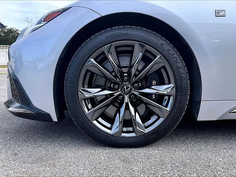 Used 2021 Lexus LS 500 F Sport w/ Accessory Package (Z2) image 34