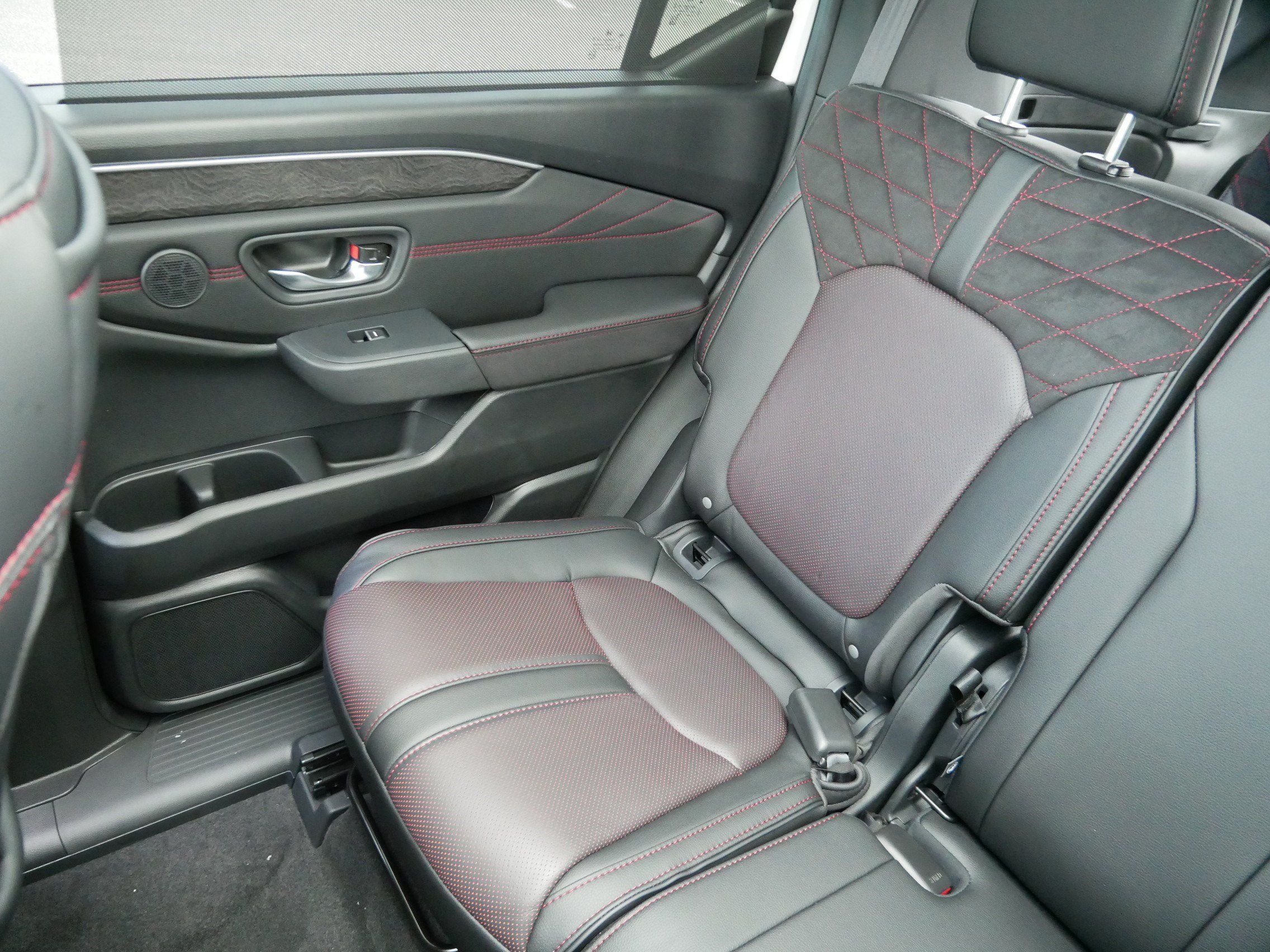 New 2026 Honda Pilot Black Edition image 12