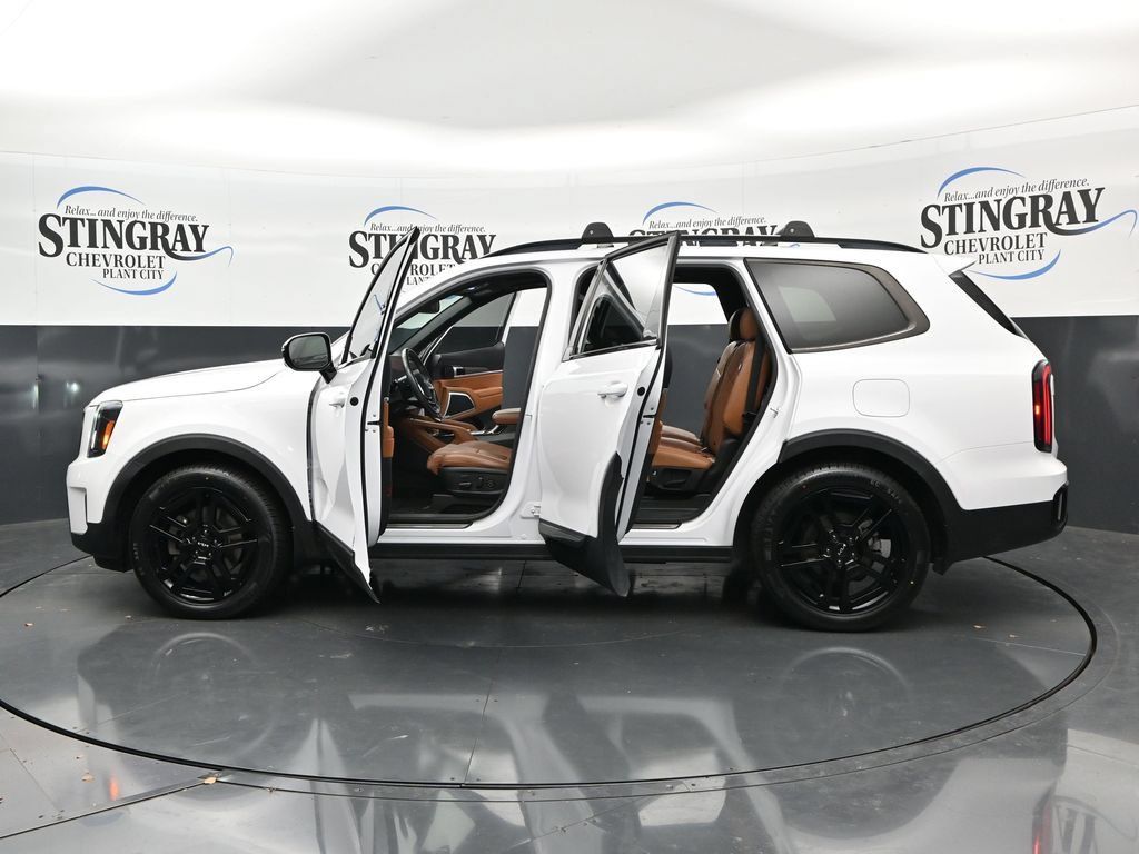 Used 2023 Kia Telluride SX X-Line AWD/4WD image 37