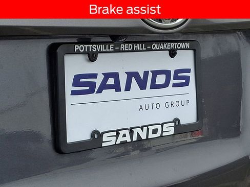 Used 2018 Toyota RAV4 XLE image 30